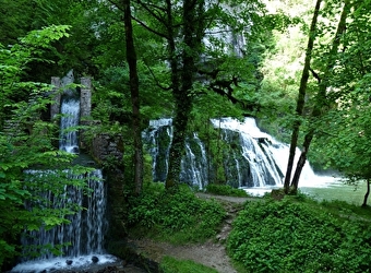 La source du Lison - NANS-SOUS-SAINTE-ANNE