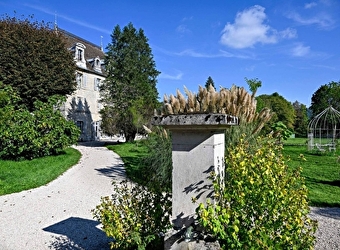 Maison d'hôtes - Le Prieuré de Beaupré - ROCHE-LEZ-BEAUPRE