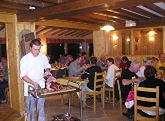 Restaurant - La Maison du Montagon - CHAPELLE-DES-BOIS