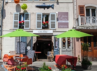 Coté Place - ORNANS