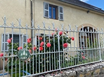 Lison des Sources - Chambres d'hôtes - NANS-SOUS-SAINTE-ANNE